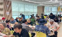시흥시남부노인복지관, 중복 맞아 어르신 386명 보양식 나눔
